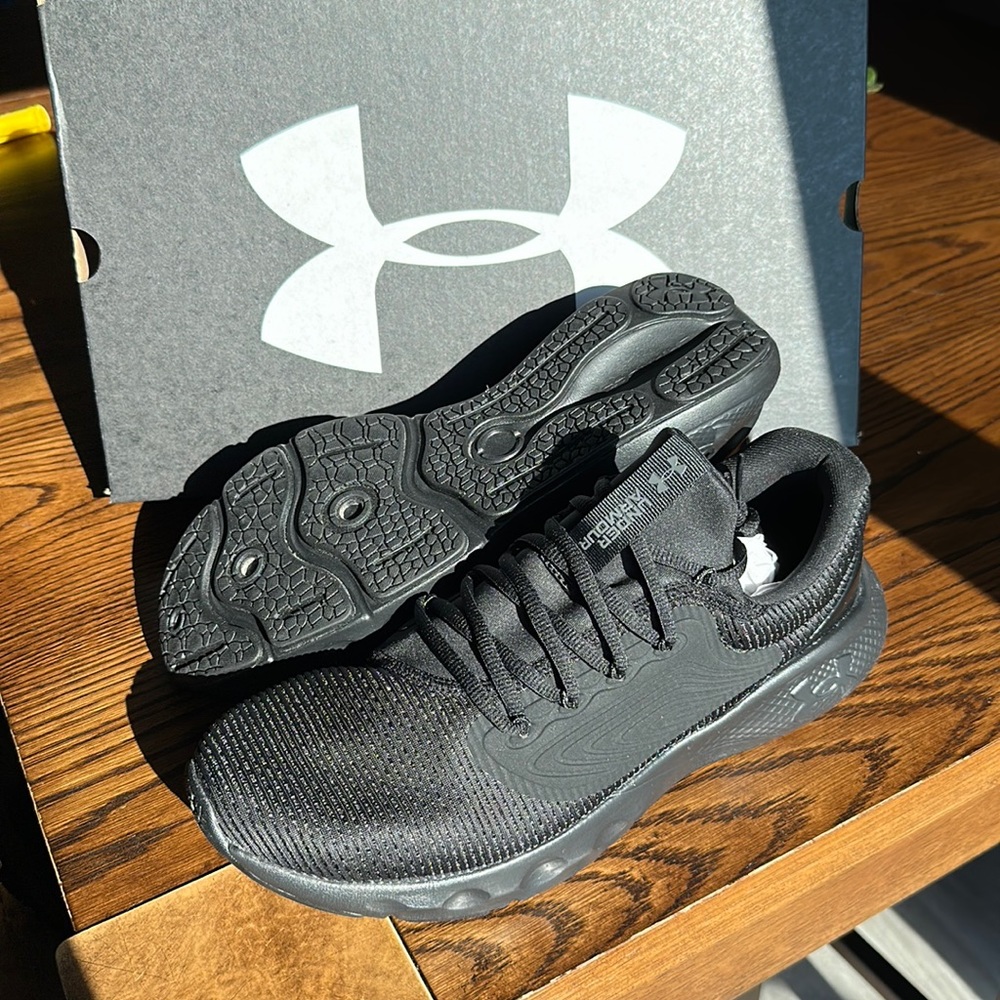 Under Armour charged vantage 2 with deluxe foam.